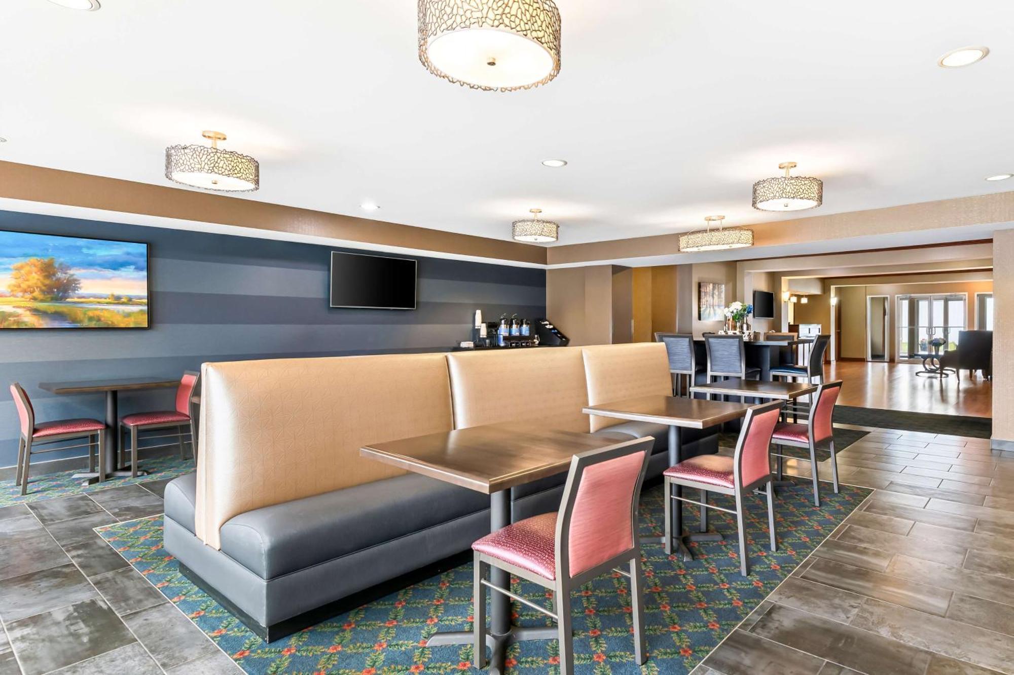 Best Western Legacy Inn & Suites Beloit/South Beloit Экстерьер фото